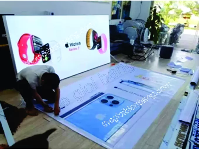 biển bạt hiflex khung sắt