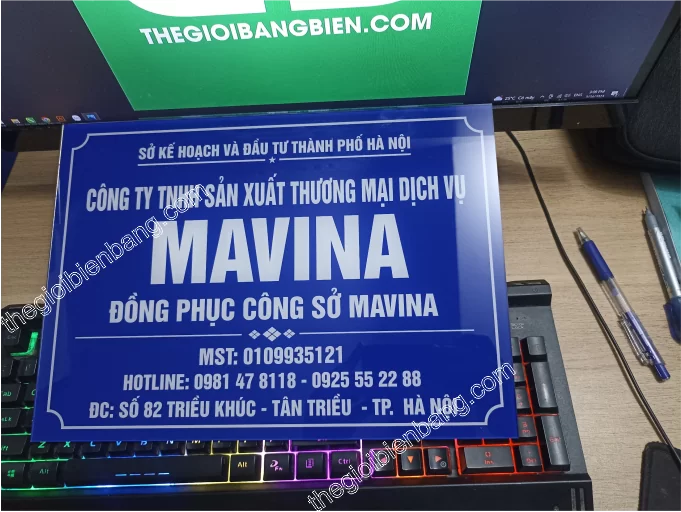 biển mica công ty mavina